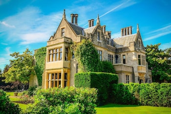 Foxhills Club And Resort