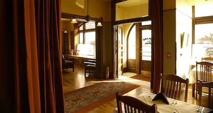 Midland Railroad Hotel