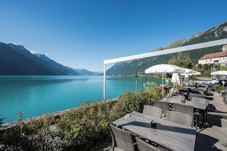 2 restaurants, breakfast, lunch, dinner served; French cuisine