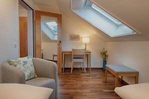 Literie hypoallergénique, minibar, coffres-forts dans les chambres