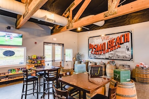 Lunch, dinner served; American cuisine, ocean views