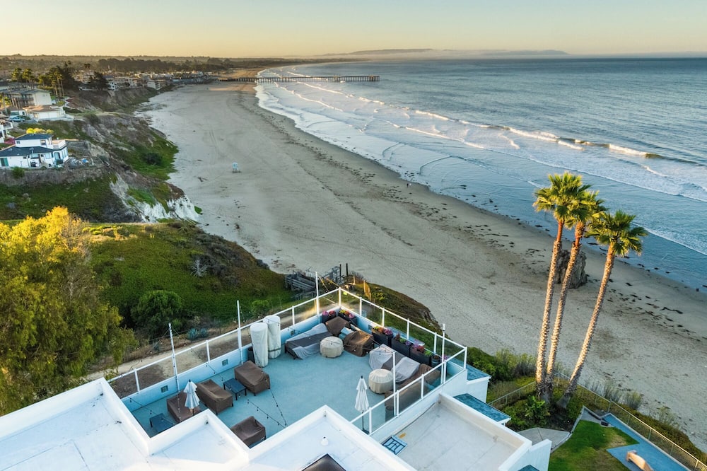 SeaCrest OceanFront Hotel