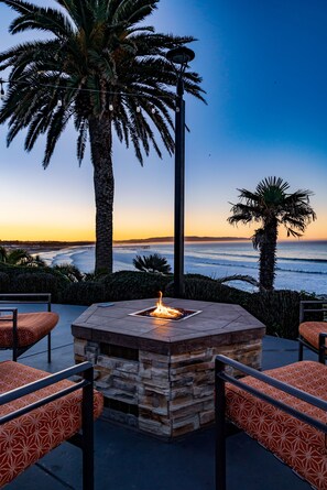 Beach/ocean view - SeaCrest OceanFront Hotel (Pismo Beach)