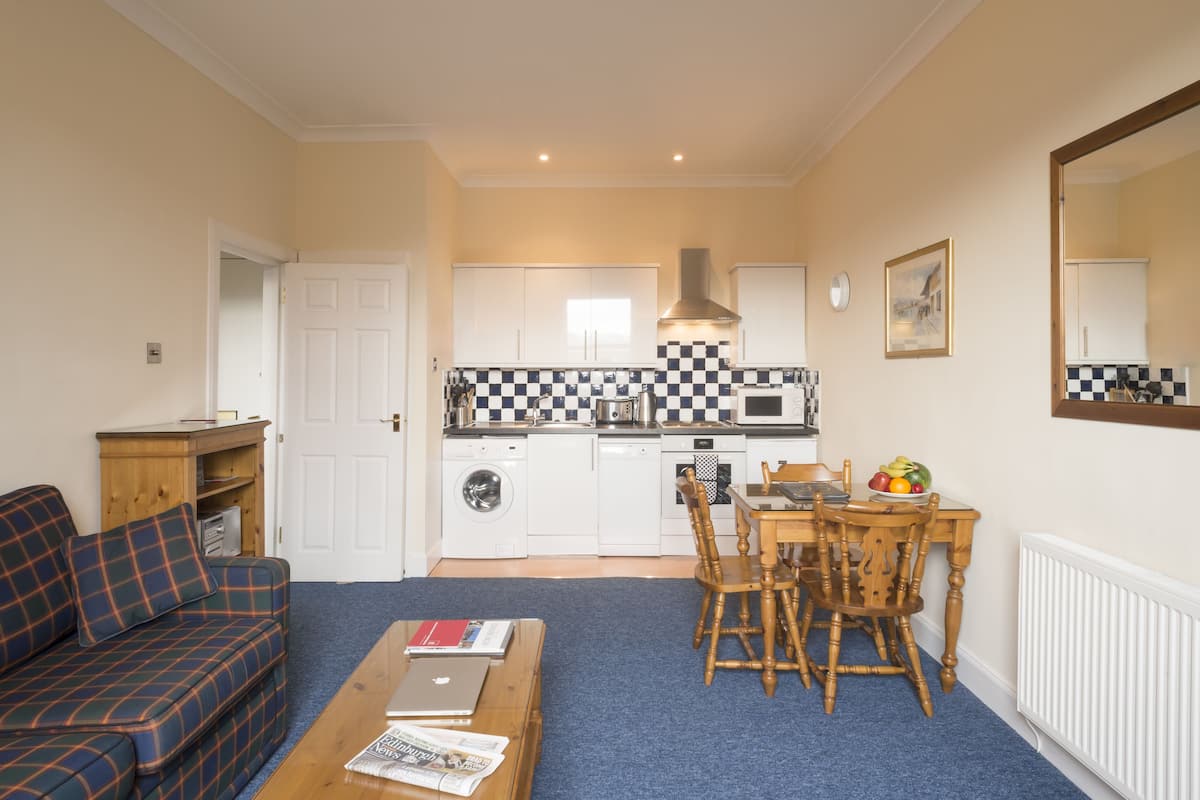 Apartment, 1 Bedroom | Iron/ironing board, WiFi (free), alarm clocks