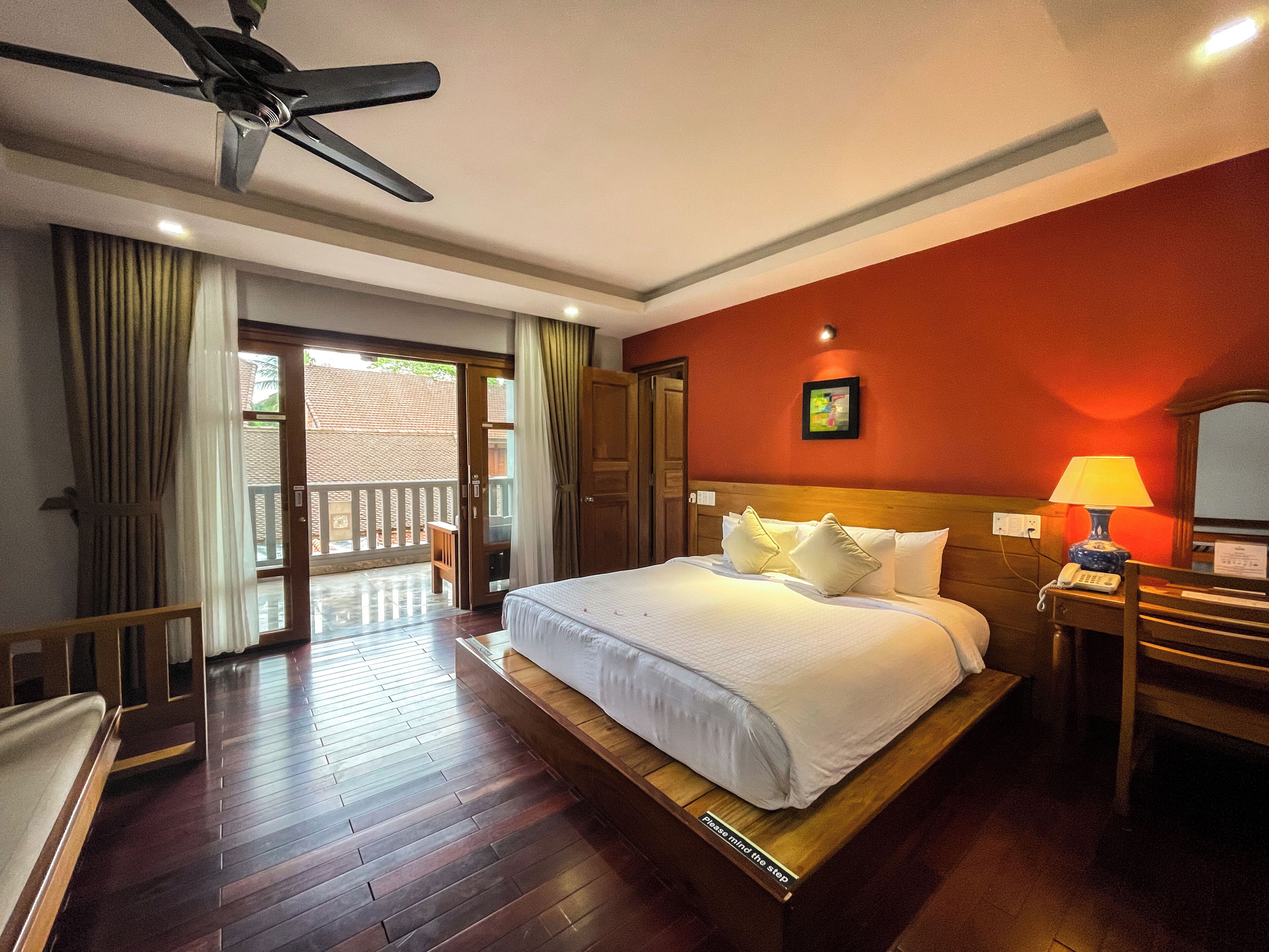 Family Superior Plus with Family Package | Minibar, in-room safe, desk, blackout curtains