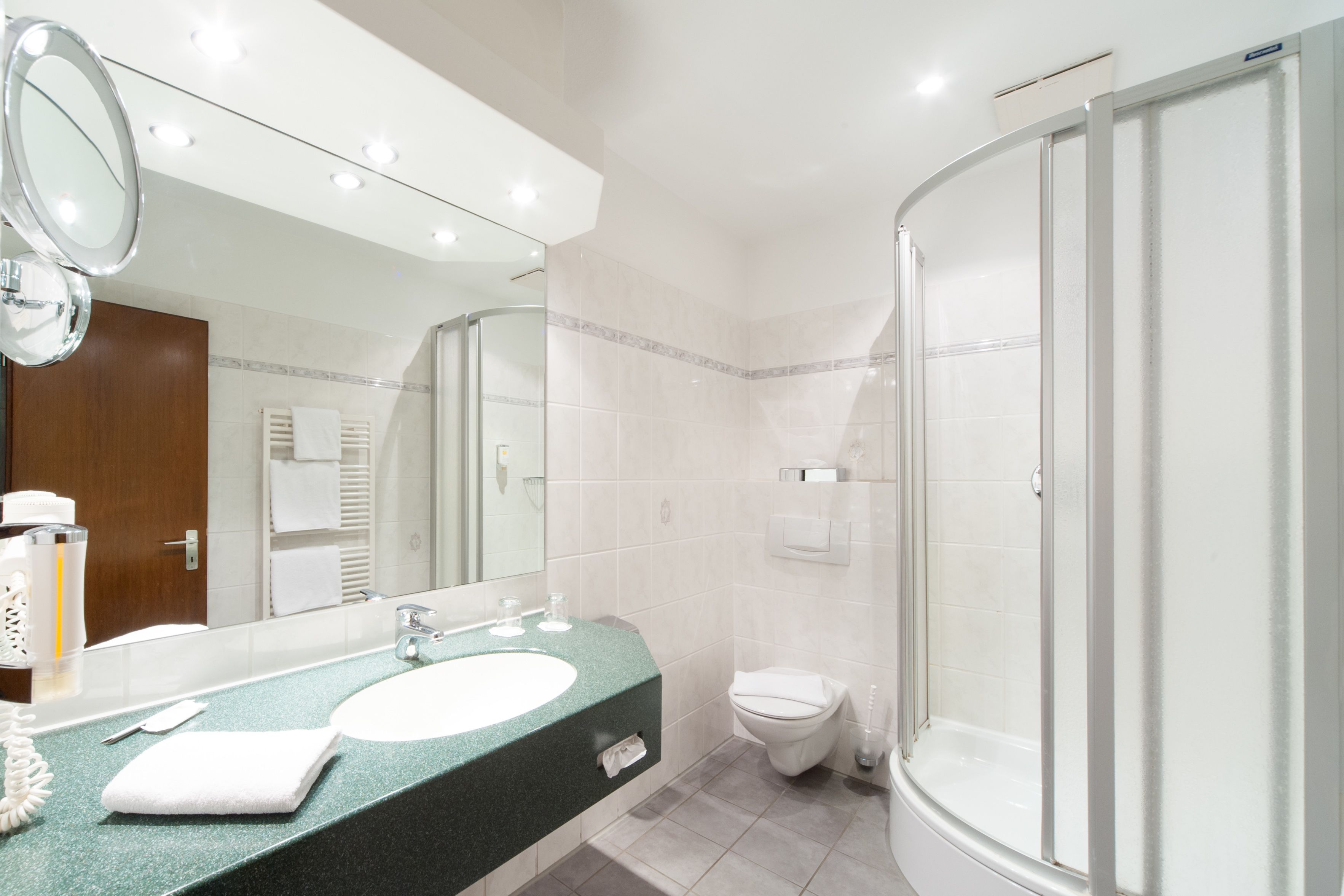 business single room | bathroom sink