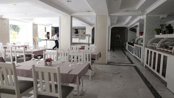 Minibar, free cots/infant beds, free WiFi, bed sheets