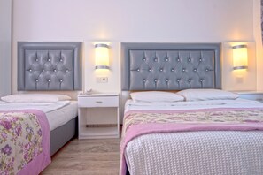 Standard Room | Minibar, free cribs/infant beds, free WiFi, bed sheets - Halıcı Hotel (Marmaris)