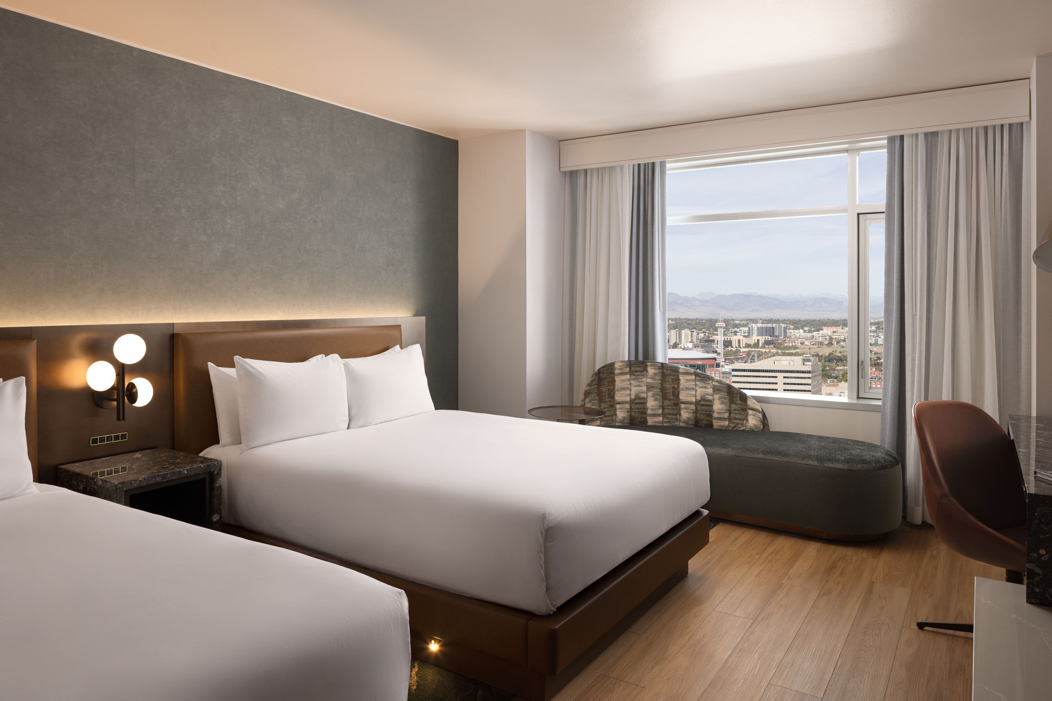 Room, 2 Queen Beds, Mountain View