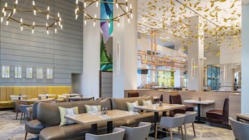 Breakfast and lunch served