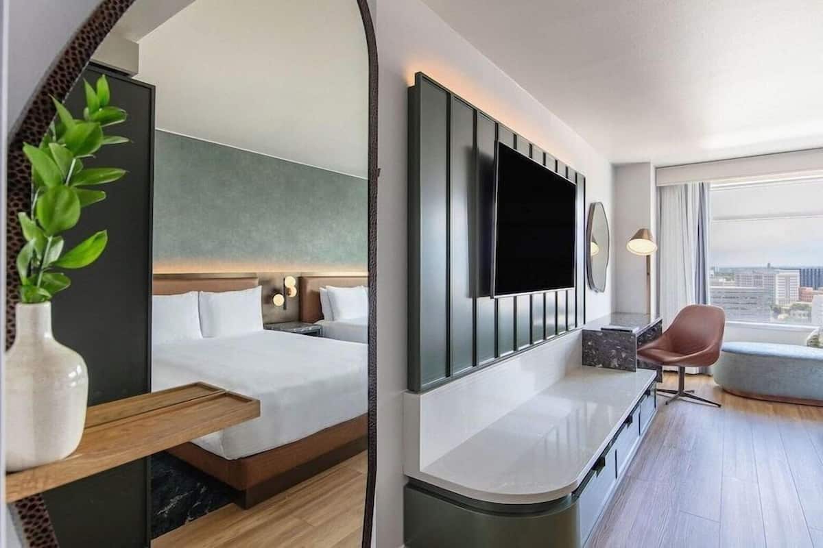 Ropa de cama de alta calidad y camas con pillow-top