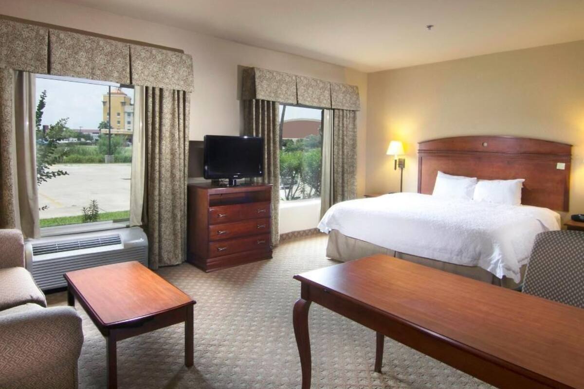 In-room safe, desk, iron/ironing board, free cribs/infant beds