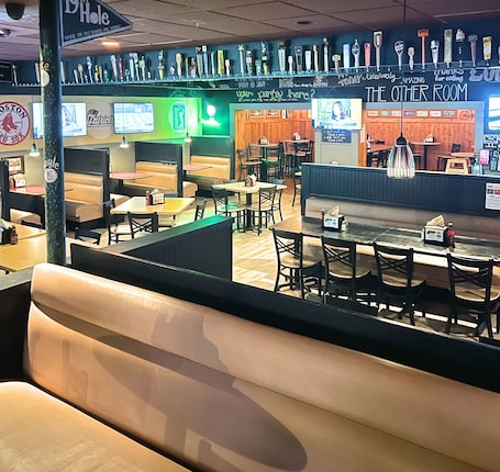 Dinner served. Shiretown Inn & Suites