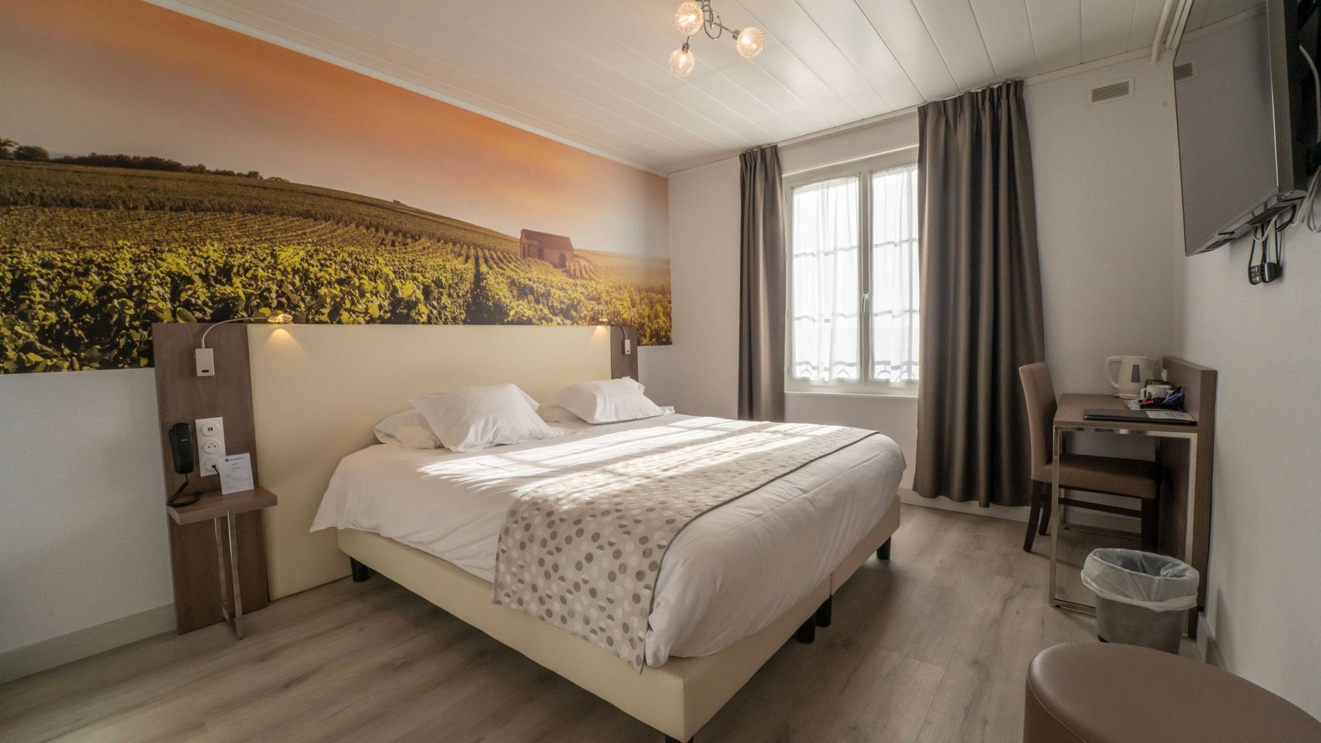 Premium bedding, pillowtop beds, in-room safe, desk