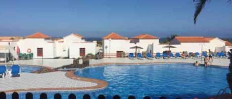 Utomhuspool