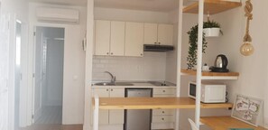 ตู้นิรภัยในห้องพัก