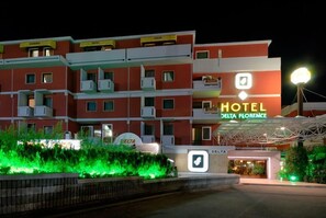 Front of property - Hotel Delta Florence (Calenzano)