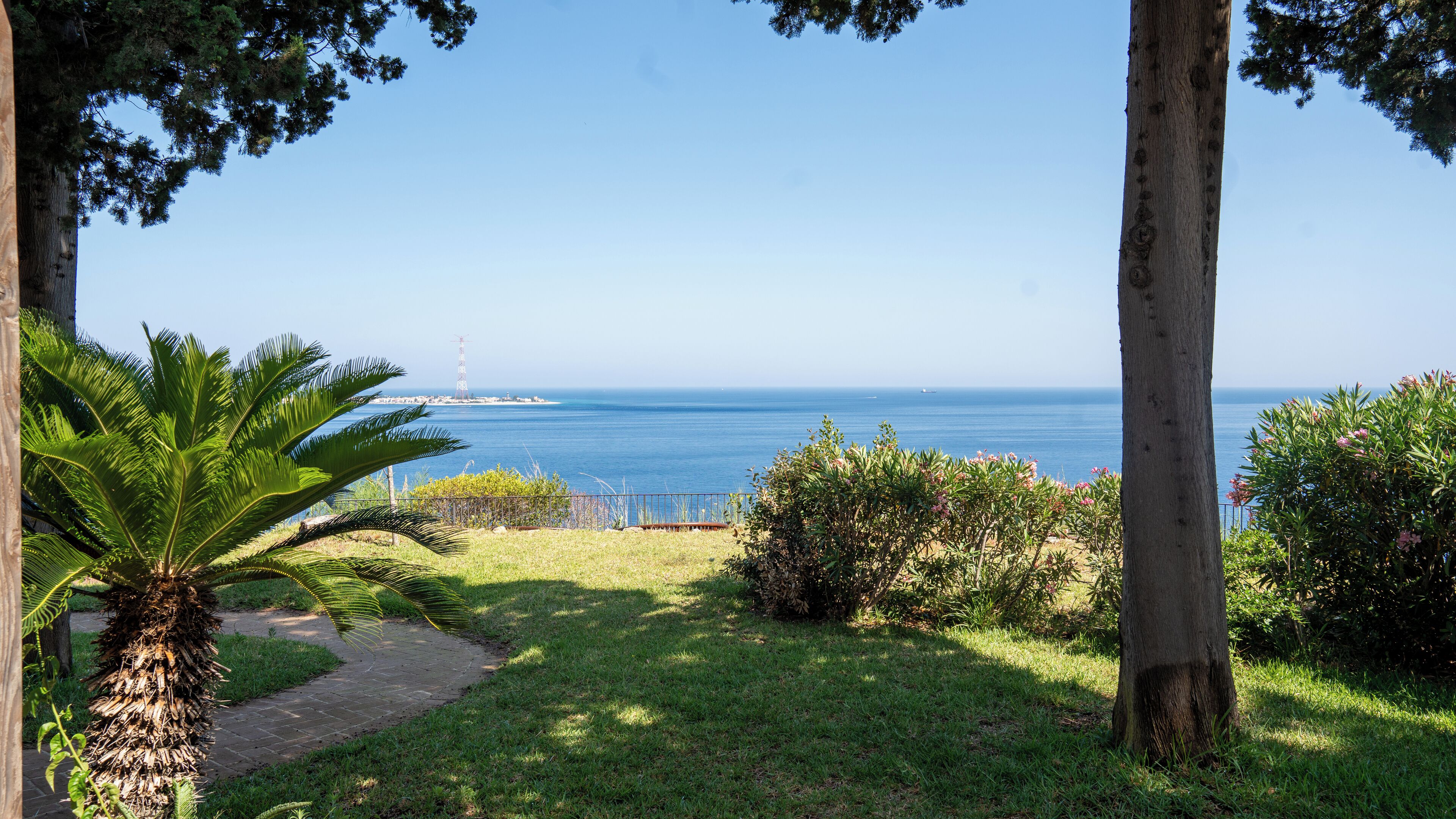 Classic-Doppel- oder -Zweibettzimmer, 1 Doppelbett oder 2 Einzelbetten, Terrasse, Meerblick