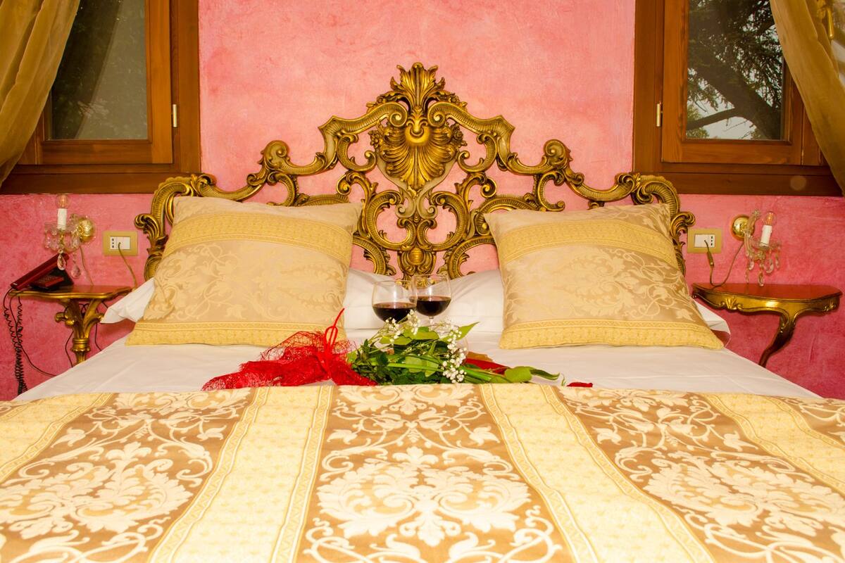 superior double room | memory-foam beds, minibar, in-room safe, individually furnished