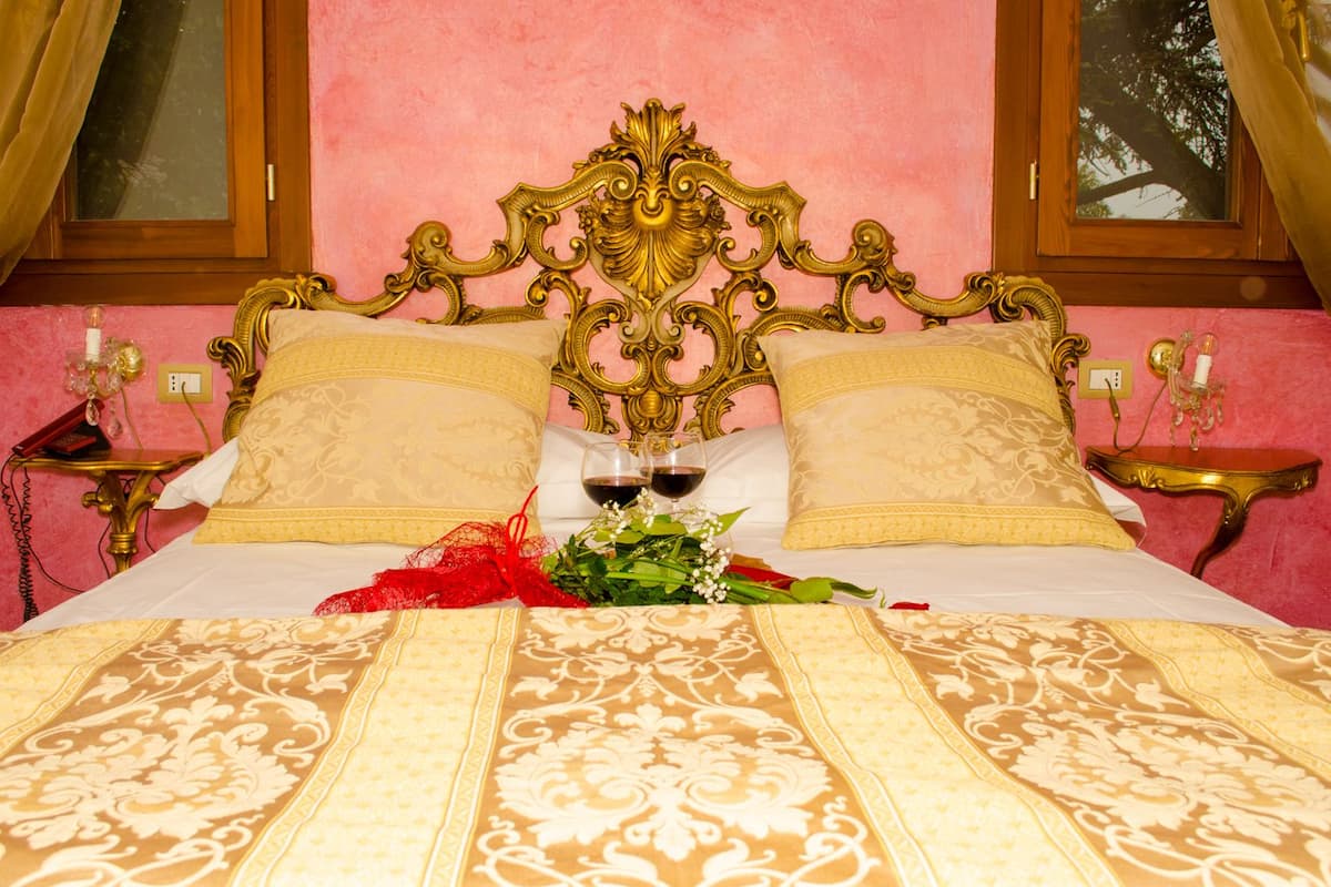 Kamar Double Superior | Busa memori, minibar, dan brankas