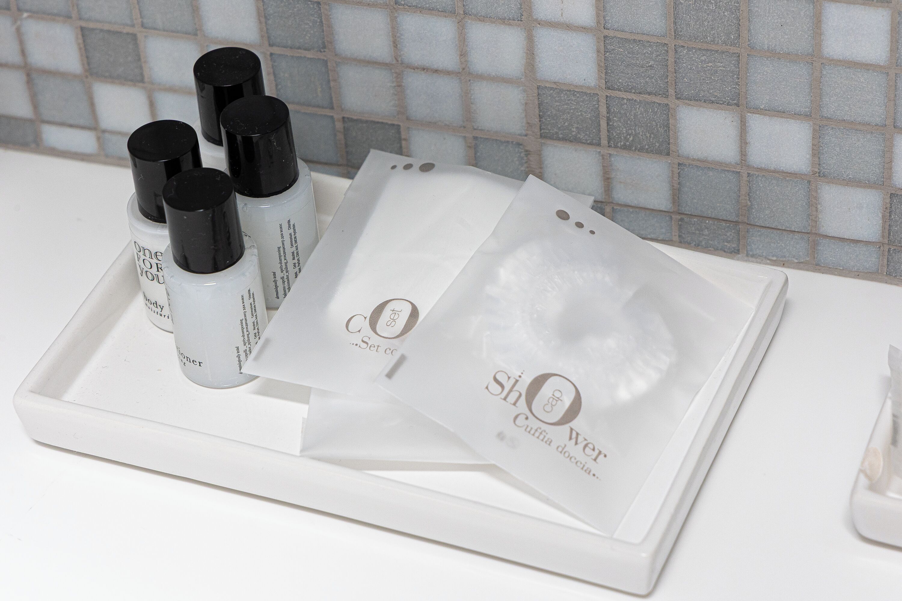 executive suite | bathroom | rainfall showerhead, free toiletries, hair dryer, slippers