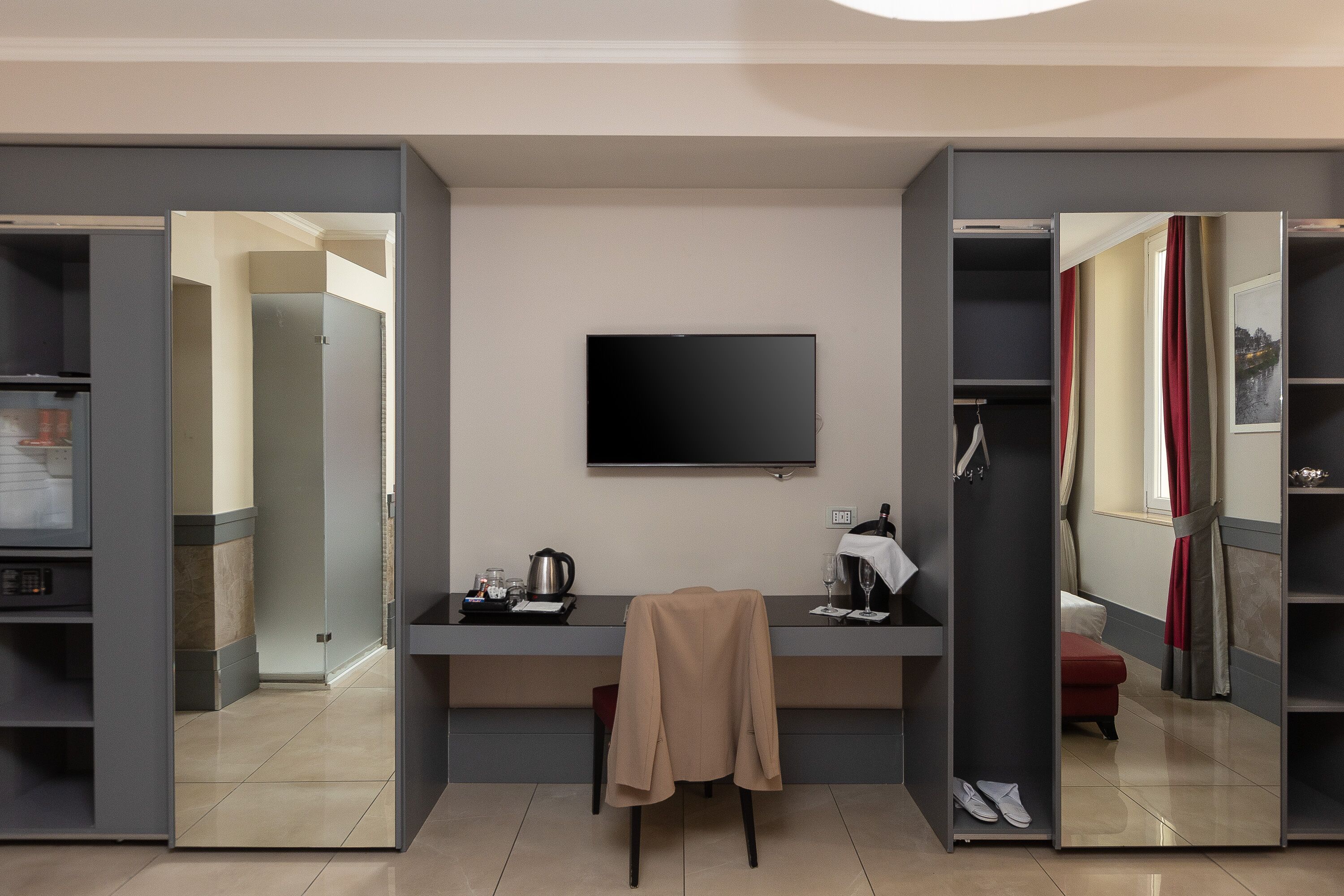 quadruple room, bathtub | 2 bedrooms, frette italian sheets, premium bedding, down duvets