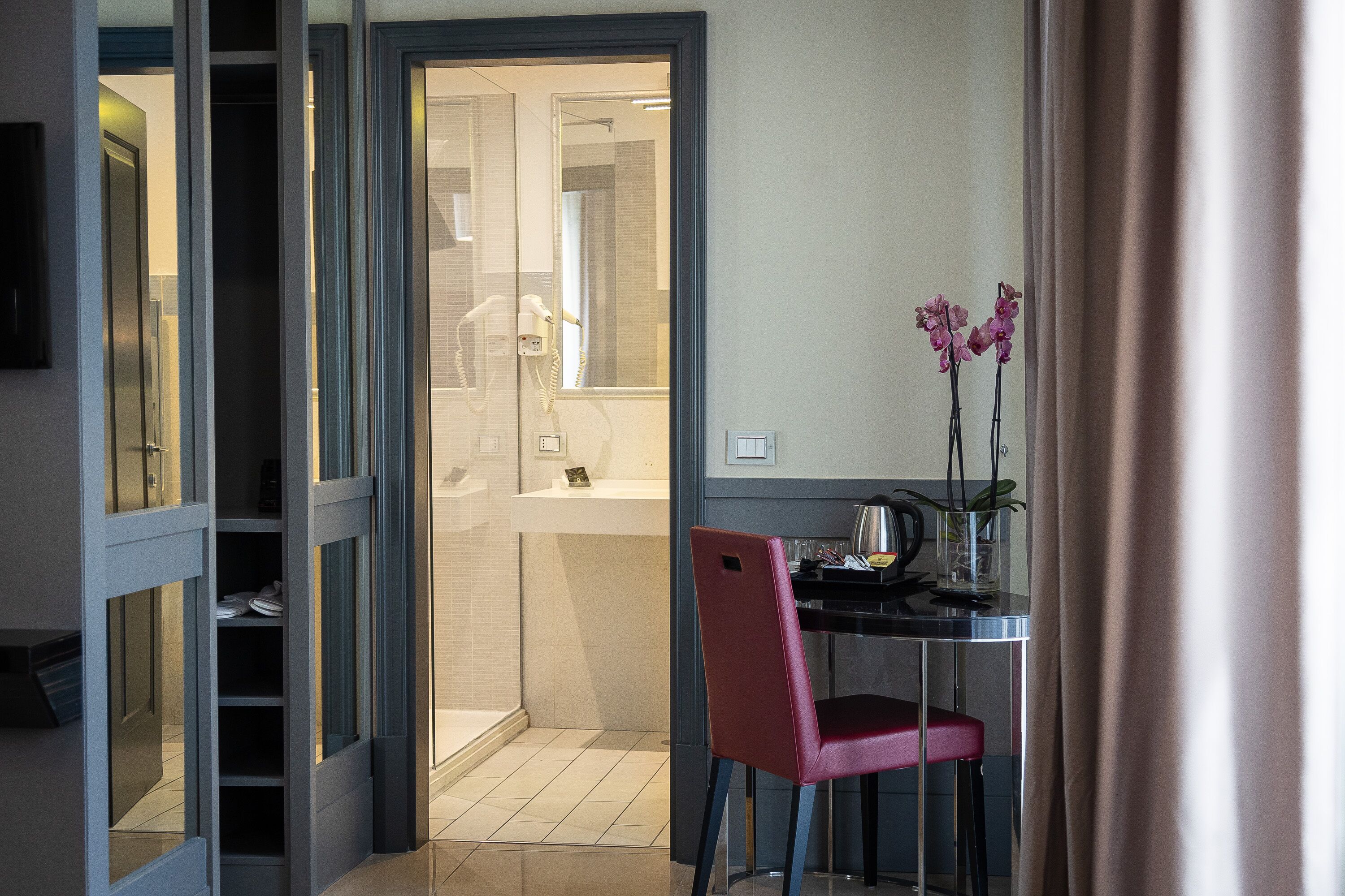 Télévision LED de 50 pouces avec chaînes numériques