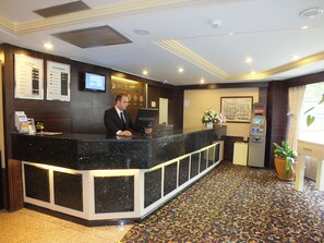 Reception - Elite Hotel Kucukyali (Istanbul)