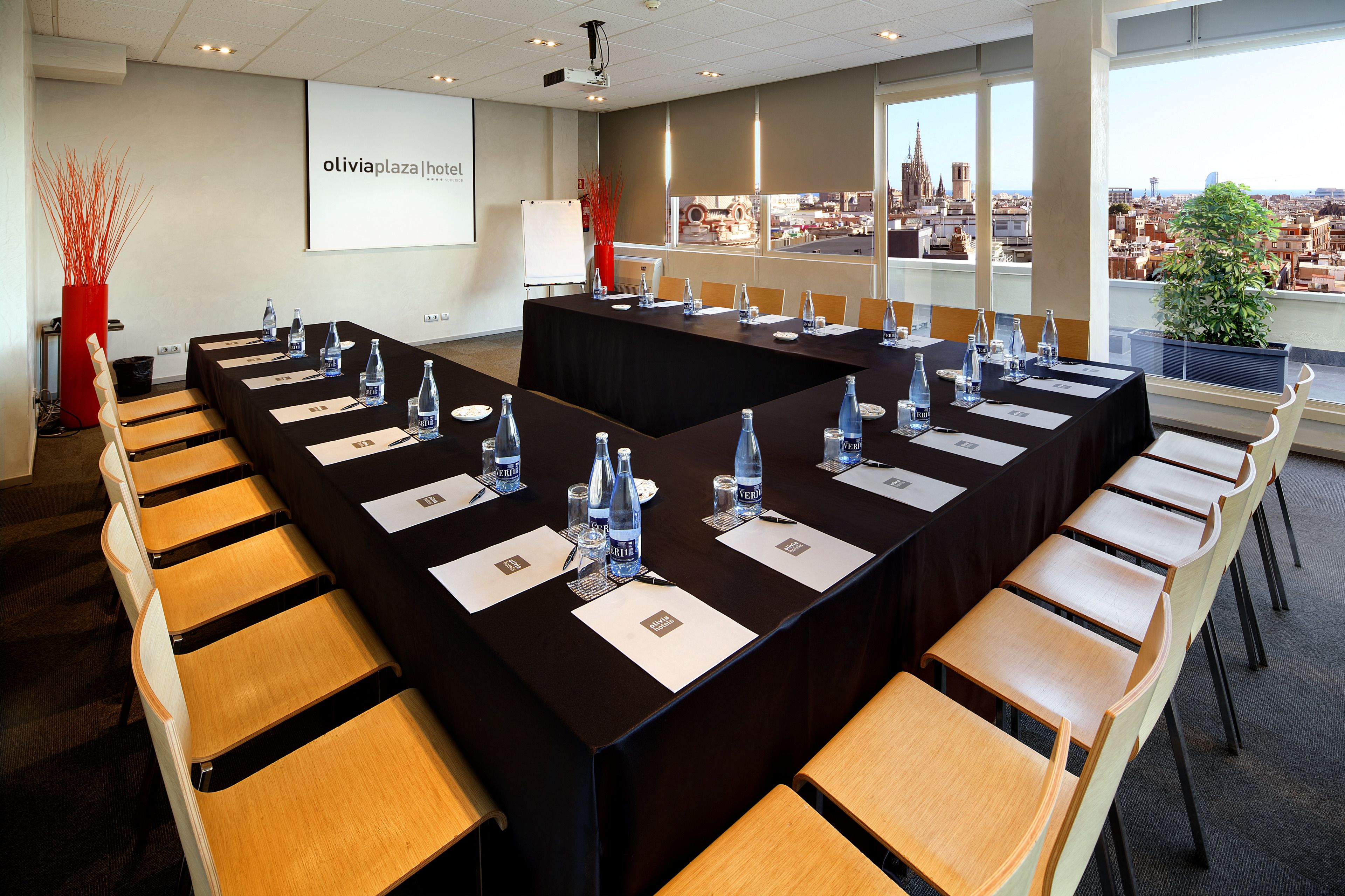 Photo - Olivia Plaza Hotel