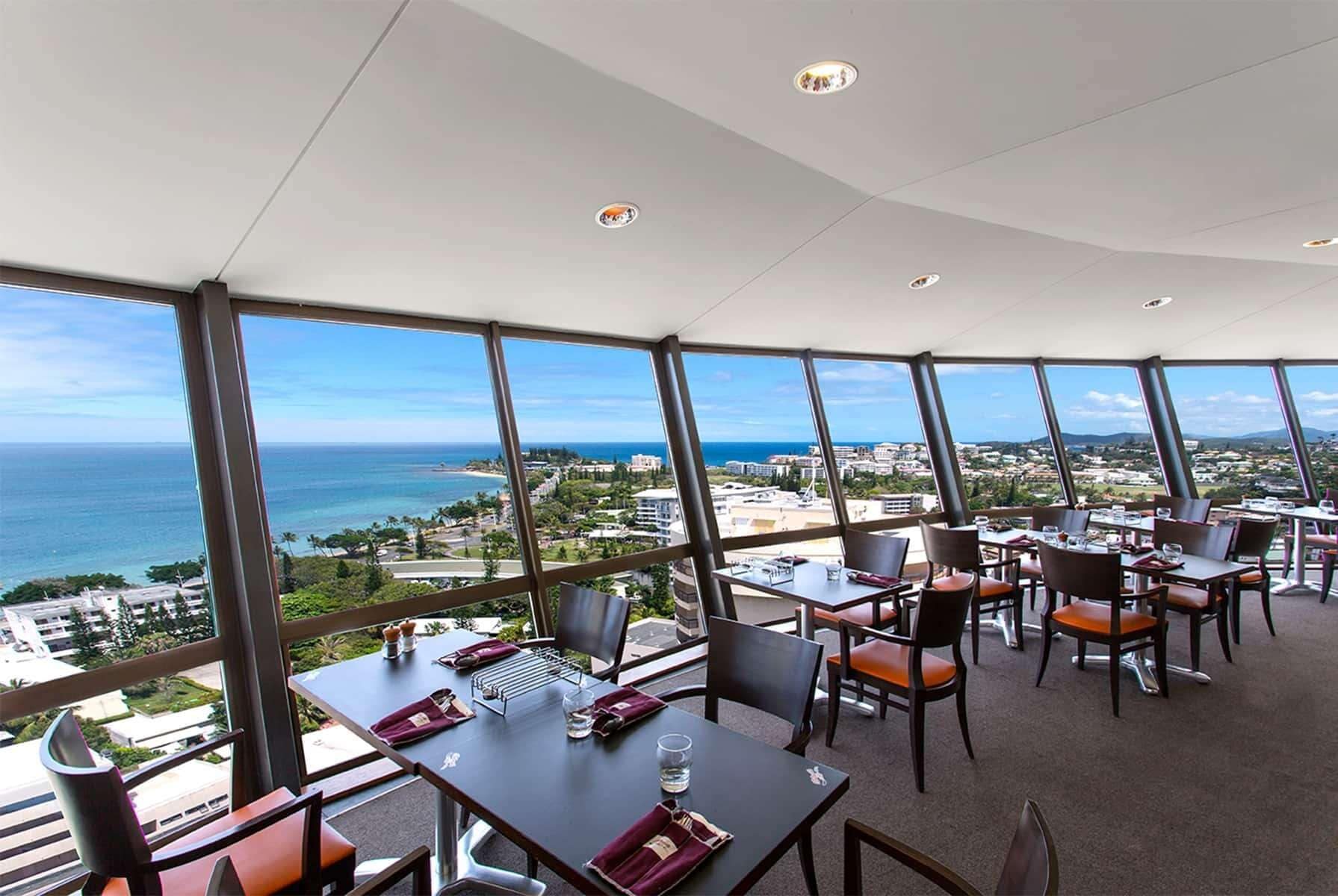 Lunch, dinner served; French cuisine, ocean views 