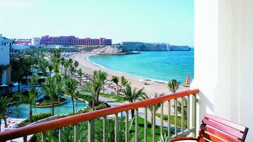 Al Waha Superior, Room, 1 King Bed, Sea View | Premium bedding, minibar, in-room safe, desk