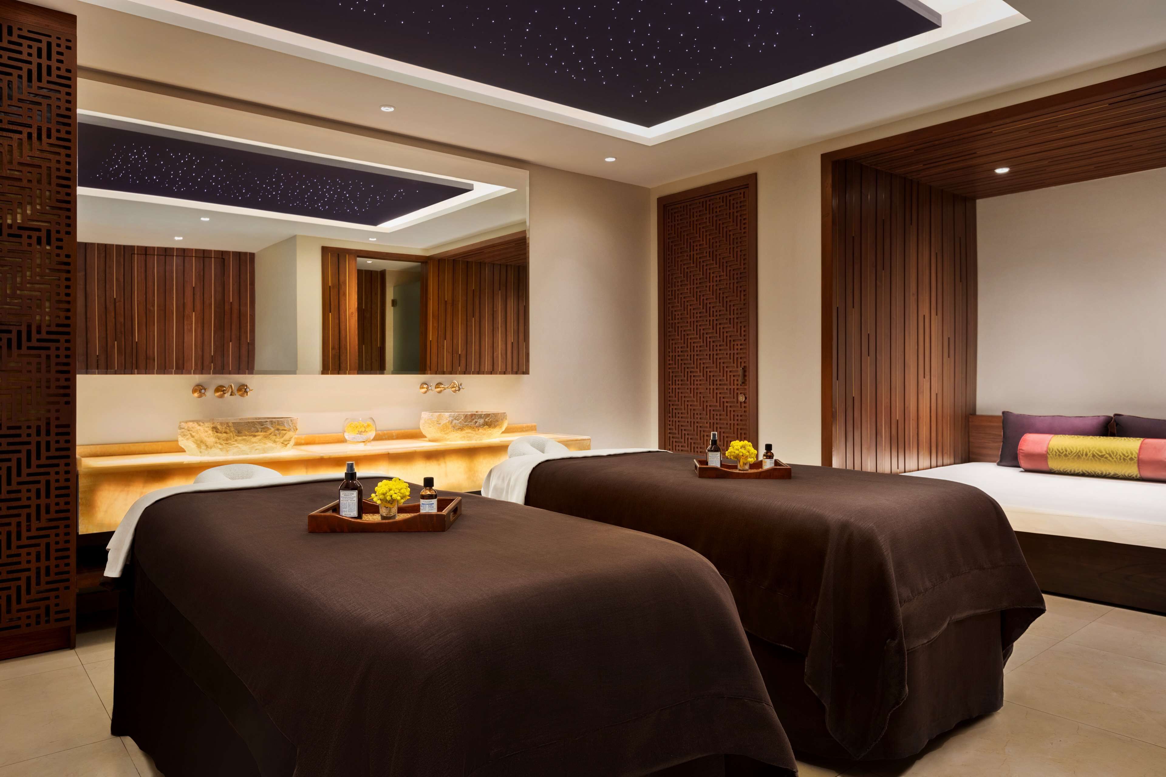 couples treatment room(s), sauna, steam room, body treatments