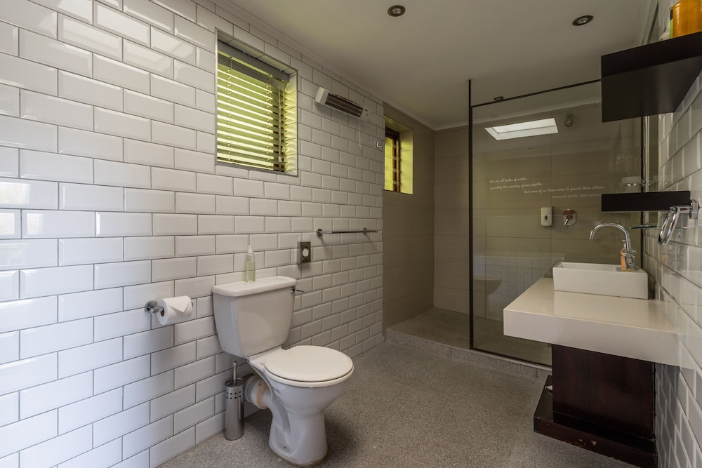 Hog Hollow Country Lodge by null