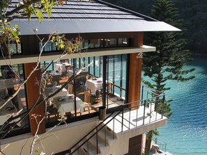 2 restaurants servant le petit déjeuner