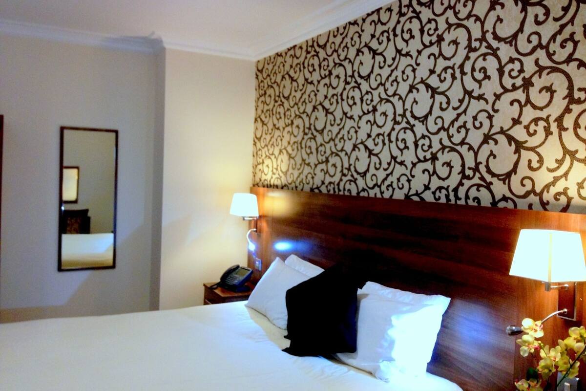 Colchones con acolchado adicional, decoración individual, escritorio