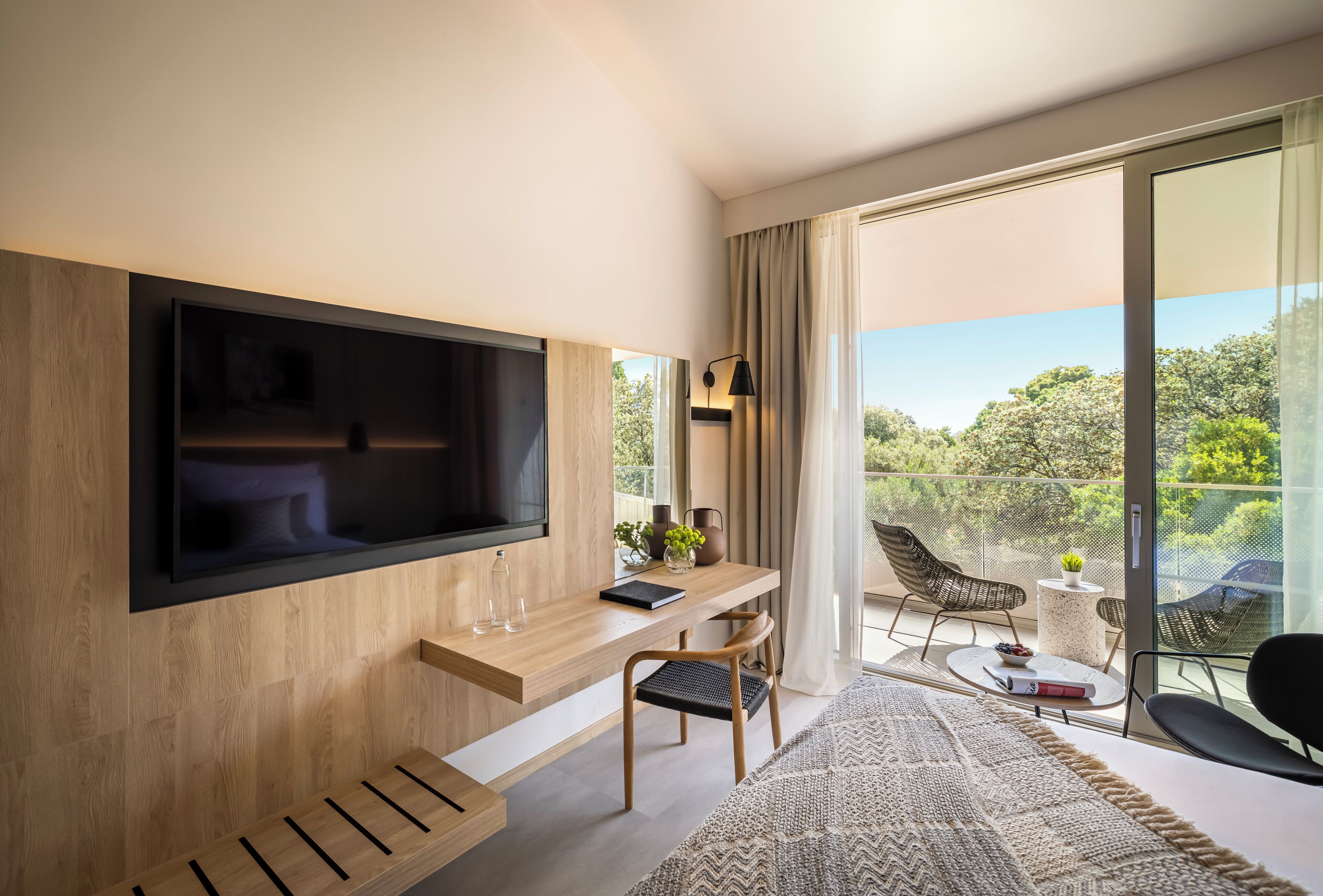 superior room for 2+1 | 1 bedroom, minibar, in-room safe, desk