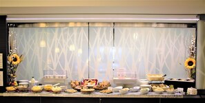 Daily buffet breakfast for a fee - BV Oly Hotel (Rome)