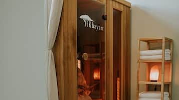 Couples treatment rooms, body treatments, hot stone massages