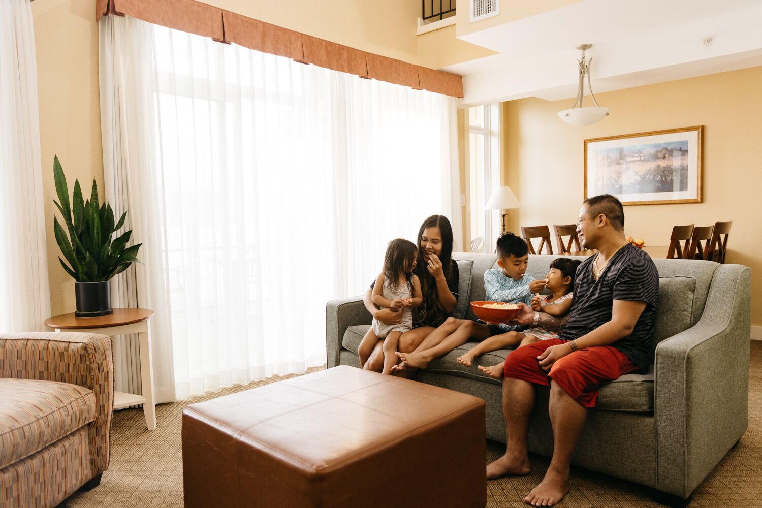 standard suite, 2 bedrooms | living room | 32-inch flat-screen tv with cable channels, tv, fireplace