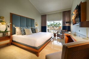 Deluxe Poolside | View from room - Grand Palladium Punta Cana Resort & Spa - All Inclusive (Punta Cana)