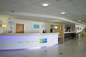Exterior - Holiday Inn Express Nuneaton by IHG (Nuneaton)