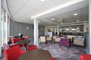 Exterior - Holiday Inn Express Nuneaton by IHG (Nuneaton)