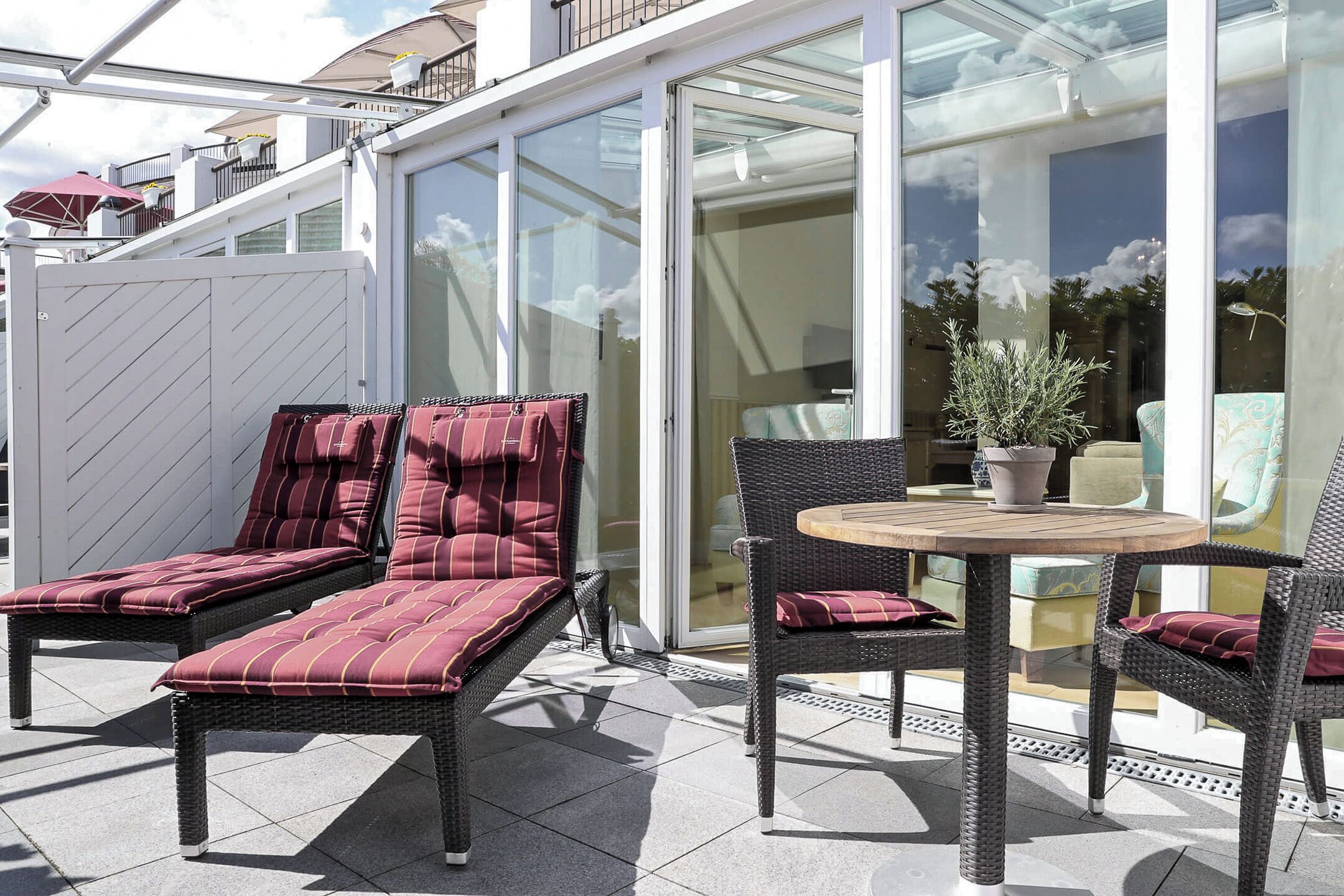 Junior Suite (Countryside) | Hypo-allergenic bedding, in-room safe, individually furnished, desk