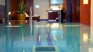 Outdoor treatment areas, sauna, steam room, body treatments