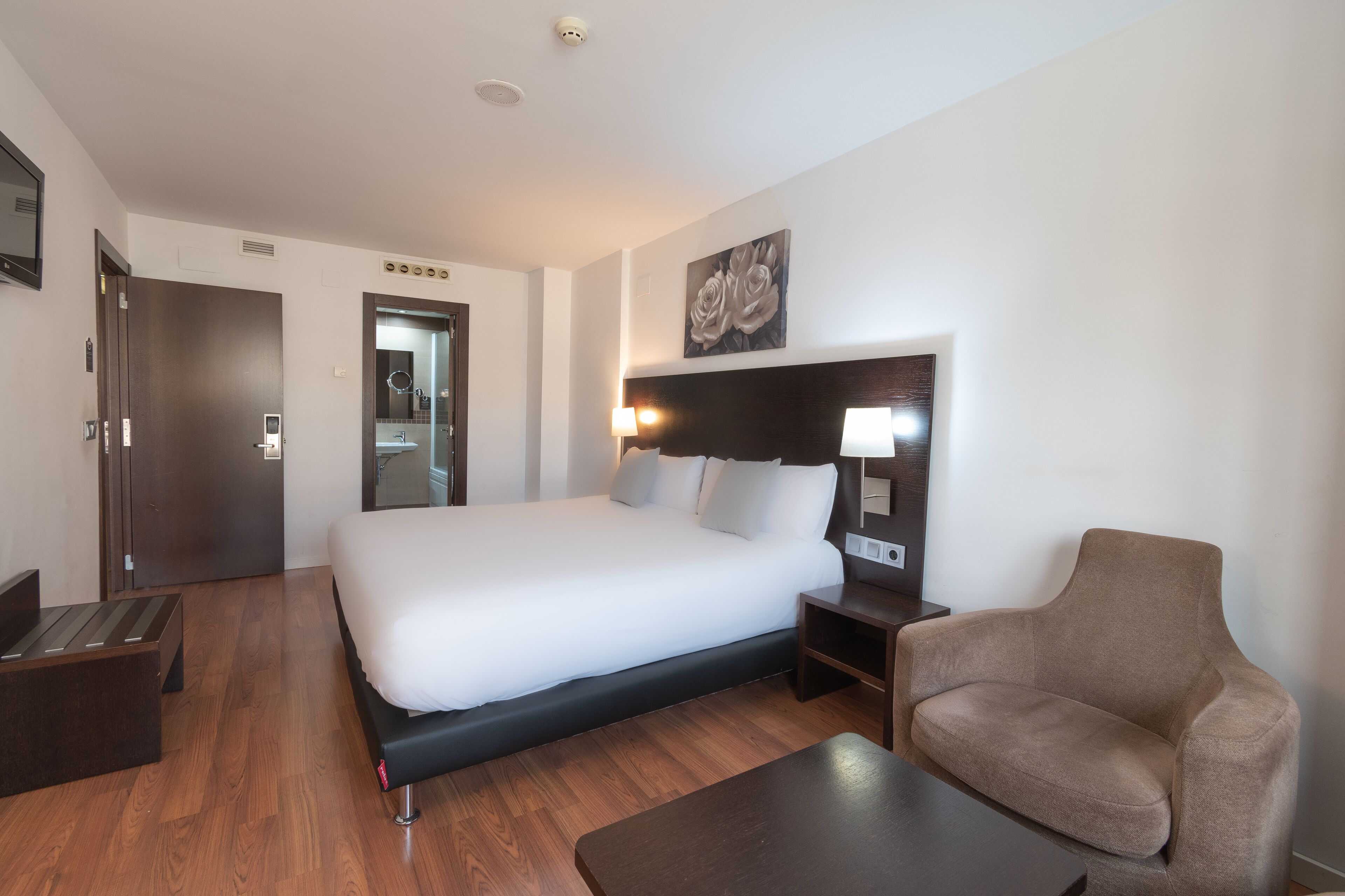 superior double room | 1 bedroom, blackout curtains, free wifi, bed sheets