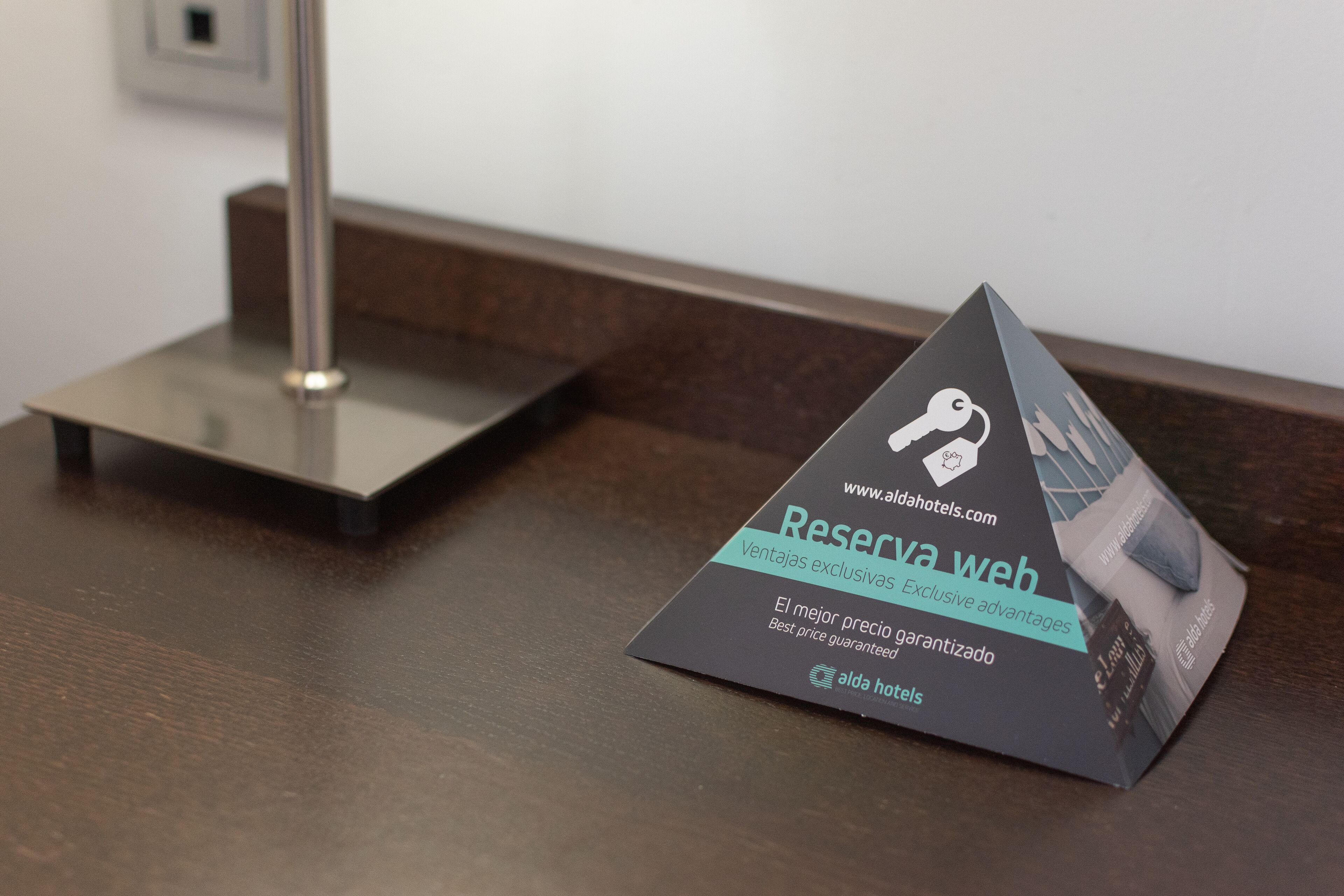 single room | 1 bedroom, blackout curtains, free wifi, bed sheets