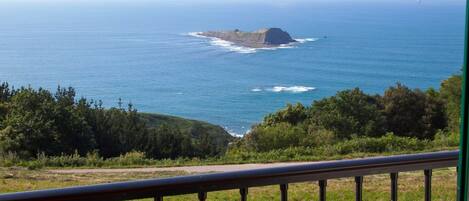 Bureau, Wi-Fi gratuit, draps fournis