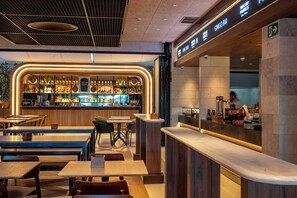Breakfast, lunch and dinner served  - VP SOGNIO Metropolitano (Madrid)