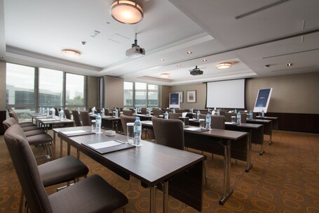 Radisson Blu Hotel, Dubai Media City - Image 60