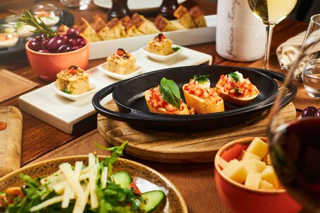 Radisson Blu Hotel, Dubai Media City - Image 32